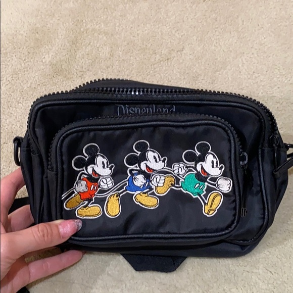 side bag with chain strap